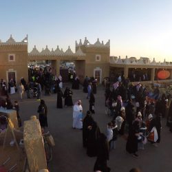 مهرجان الملك عبد العزيز للإبل يجمع قرابة  33 ألف متن على مساحة 32كم2