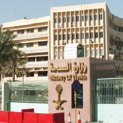 موجة الغبار تصل إلى مطار الملك خالد بالرياض