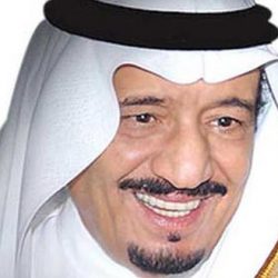 الدخيل  يتوج جامعة الملك سعود بدرع التميز الرياضي