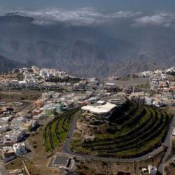 ” الجامعة العربية المفتوحة” بالمملكة تحتفل بتخريج 1500 طالب وطالبة