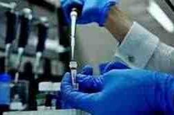 جمرك مطار الملك عبدالعزيز الدولي يُحبط محاولتي تهريب أكثر من 1.2 كجم من مادة الهيروين
