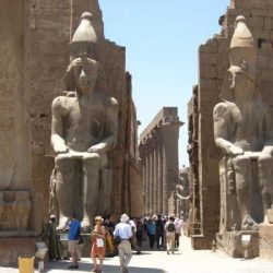 مهاجم أفريقي للهلاليين من اقتراح دونيس