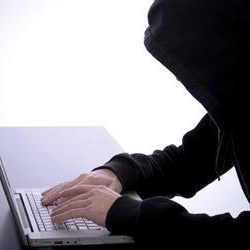 انفجار صاروخ أمريكي مع شاحنة فور انطلاقه إلى المحطة الفضائية الدولية (فيديو)