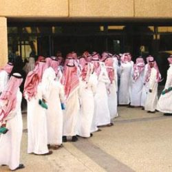 انقلاب “صهريج” بطريق الملك فهد بالرياض يعطل الحركة في الاتجاهين (صور)