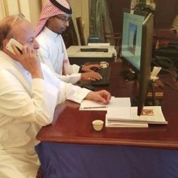 بالصور .. جموع غفيرة من المصلين يؤدون صلاة العيد في الحرمين الشريفين.. والملك سلمان يتقدمهم بالمسجد الحرام