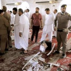 وفاة شاب وطفل وإصابة 3 في انقلاب مركبة