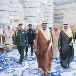 بالفيديو.. فتاة تتعرض للتحرش اللفظي والجسدي في أحد شوارع الطائف