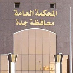 مواطن يغلق شارعا في البدائع بصندوق شاحنة