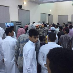 مواطن ثلاثيني يقتل طفله ويصيب زوجته بطلقات نارية