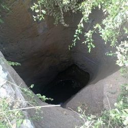 شاب يقتحم بسيارته مسجد بمحافظة بيش ويهدد المصلين
