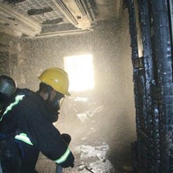 وزير دفاع باكستان ينفي وفاة أو دفن الملا عمر في بلاده