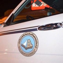 دوريات جدة تحبط توزيع 50 قارورة مسكر