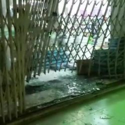 “التجارة” تُغلق محطة وقود في جدة تخلط البنزين مع مواد أخرى (صور)