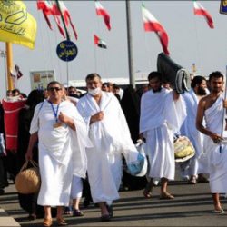 السفير نقلي ينشر صورة حانية للفيصل مع أحد أحفاده.. ويروي موقفاً يرصد تعامله معهم