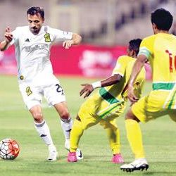 ثنائي الأهلي يدخل دائرة اهتمام الهلال