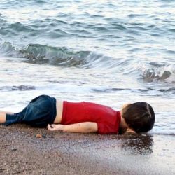 مصرع 13 شخصًا نتيجة غرق مركب للمهاجرين في ماليزيا