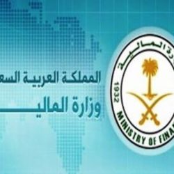 الشريان يوجّه رسالة حاسمة للكاتب روبرت فيسك بعد اتهامه المملكة بالتشدد في استقبال اللاجئين السوريين
