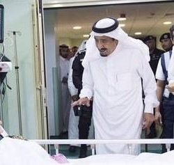 الكلباني متهكماً: مقولة سجود رافعة الحرم “أهيط تطبيل”.. ويتساءل: هل بقية “الرافعات” ليبراليات؟