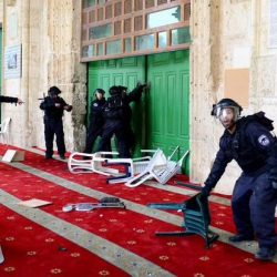 أمر ملكي بمنع شركة “بن لادن” من الدخول في المشاريع.. ومنع جميع موظفيها من السفر