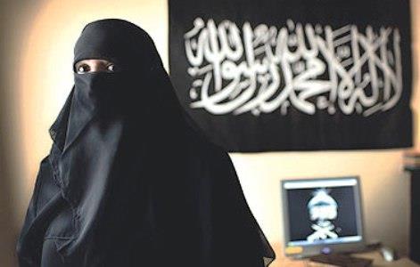 محكمة كويتية تعزل 15 مسؤولاً حكومياً من الوظيفة بينهم وزير