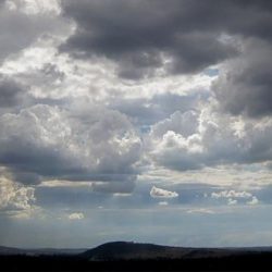 سمو محافظ حفر الباطن يدشن عربة الصحة المتنقلة للتبرع بالدم بمقر المحافظة