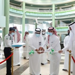 آل الشيخ يواسي أسرة العلامة محمد الآثيوبي الذي وافته المنية بمكة المكرمة