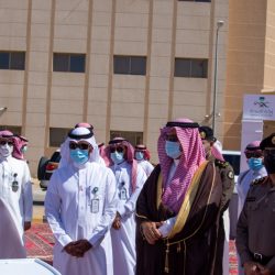 أمير تبوك يستقبل المواطنين في اللقاء الأسبوعي