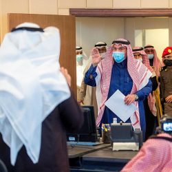 تعليق السماح بدخول المملكة لغير المواطنين والدبلوماسيين والممارسين الصحيين وعائلاتهم مؤقتاً