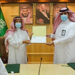 صحة حفر الباطن تقدم لقاح فيروس كورونا لمنسوبي قوة الطوارئ الخاصة
