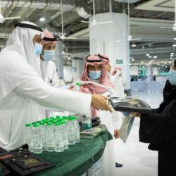 ولي العهد يلتقي مبعوث رئيس وزراء بريطانيا لمنطقة الخليج
