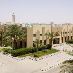 آل الشيخ : مكبرات الصوت من الأمور الحديثة وحرمها وأنكرها كثير من العلماء