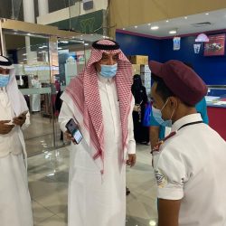 القبض على ستة وافدين بعد قيامهم بسرعة مبلغ 700 الف ريال من إحدى المؤسسات بالرياض
