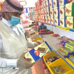أكثر من ١٣٠ غواص يشاركون بتنظيف أعماق عدد من شواطئ الشرقية