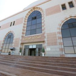 بلدية القطيف بالتعاون مع الشرطة والمرور تطلق حملة سحب السيارات التالفة والمهملة