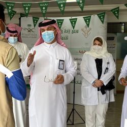 مدير هيئةالأمر بالمعروف بالباحة يتفقد العمل بالمعرض الإلكتروني المتنقل