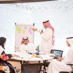 فيصل بن سلطان بن ناصر يرعى تدشين ديوان ترانيم شاعر لسعد آل شائع