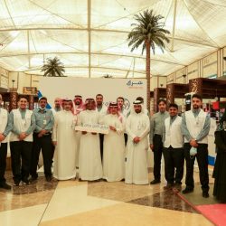 الملا يطلع على مخطط مبنى هيئة الصحفيين بالهفوف ويبحث اوجه التكاملية مع الإعلام
