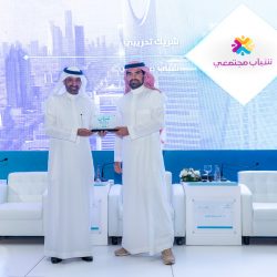وزيرالموارد البشرية والتنمية الاجتماعية يرعى حفل إخاء السنوي ويكرم المتفوقين