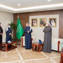 نائب أمير الشرقية يشيد بالتطور التقني في خدمات الأحوال المدنية