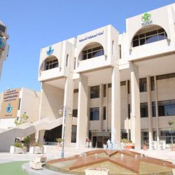 رئيس بلدية الجبيل يقوم بجولة ميدانية على مشاريع البلدية لمداخل المحافظة