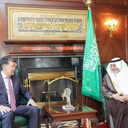 وزير البيئة يوقع عقد مشروع تجهيز المزارع البديلة النموذجية بالمدرجات الزراعية بجازان
