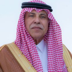 القرني يتفقد الأعمال النهائية لكورنيش سنابس بجزيرتي تاروت ودارين