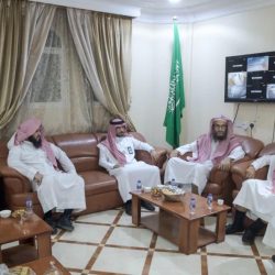 مدير الخدمات الطبية بوزارة الداخلية يعايد المنومين بمستشفى قوى الأمن بمكة المكرمة