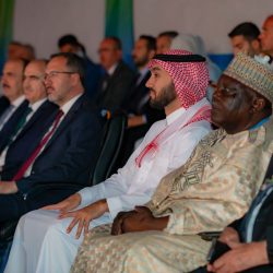 نائب أمير منطقة حائل يعزي أسرة الطهيمي في وفاة ابنهم