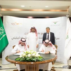 سمو ولي العهد يُطلق سير أول علامة تجارية سعودية لصناعة السيارات الكهربائية بالمملكة