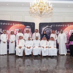سمو محافظ الأحساء يتفقّد مركز السالمية ويلتقي بالأهالي ويفتتح جامع السالمية