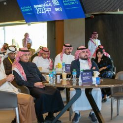 منسوبي المحكمة العامة بخميس مشيط يكرمون المتقاعدين