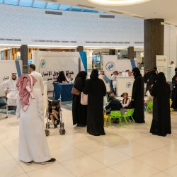 افتتاح المخيم الكشفي للذكاء الاصطناعي بتعليم عسير