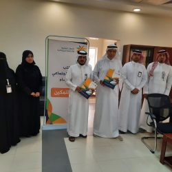 المحكمة العامة بخميس مشيط تكرم متقاعديها