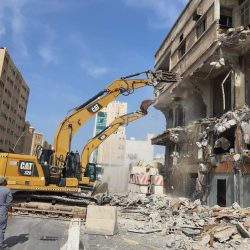 مركز  الملك سلمان للإغاثة يوزع مساعدات إغاثية متنوعة في غرب مدينة خان يونس